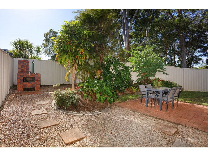 1/12 Robin Joy Close, Labrador QLD 4215