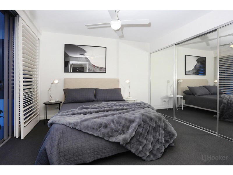 1206/438 Marine Parade, Biggera Waters QLD 4216