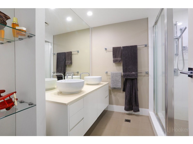 1206/438 Marine Parade, Biggera Waters QLD 4216