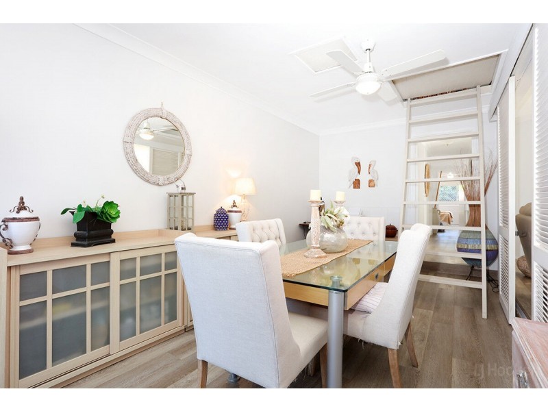 2/5 Cassia Street, Runaway Bay QLD 4216