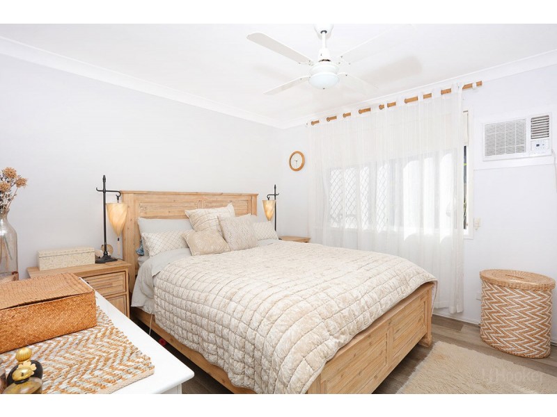 2/5 Cassia Street, Runaway Bay QLD 4216