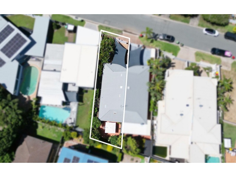 2/5 Cassia Street, Runaway Bay QLD 4216