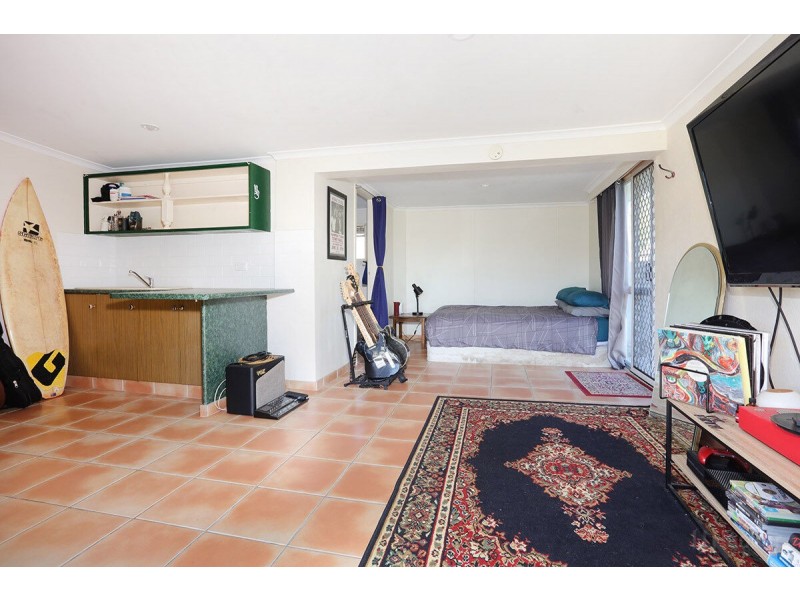 84 Poinsettia Avenue, Runaway Bay QLD 4216