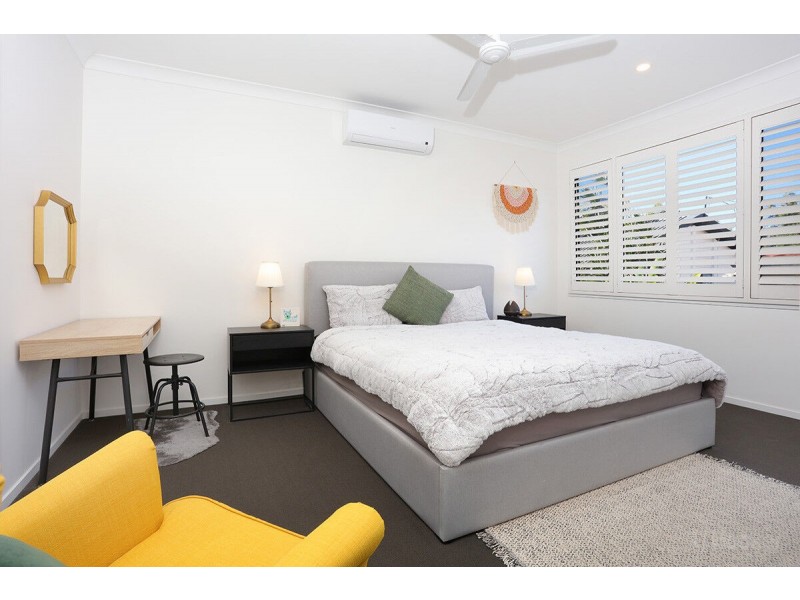 17/4a Hansford Road, Coombabah QLD 4216