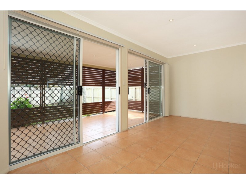 35 Jacaranda Avenue, Hollywell QLD 4216