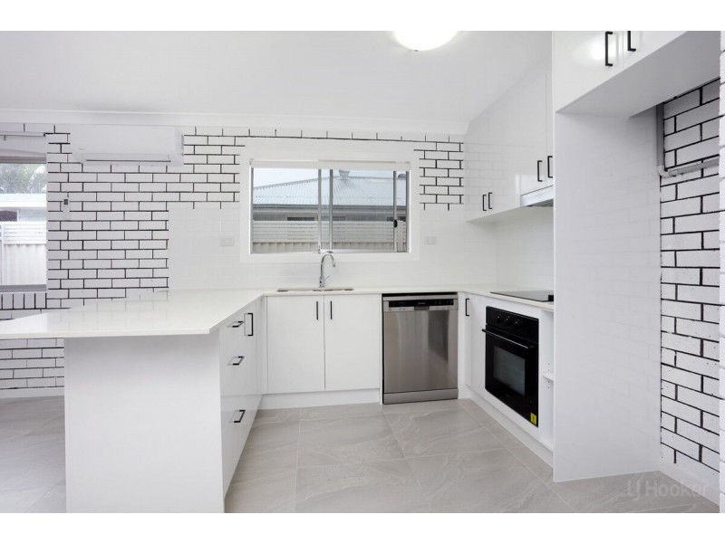 29 Turana Street, Coombabah QLD 4216