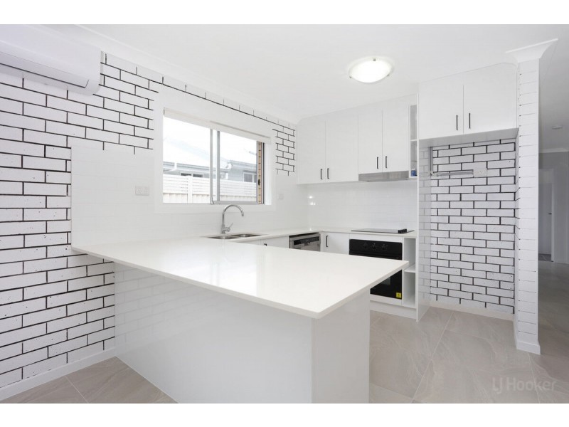 29 Turana Street, Coombabah QLD 4216