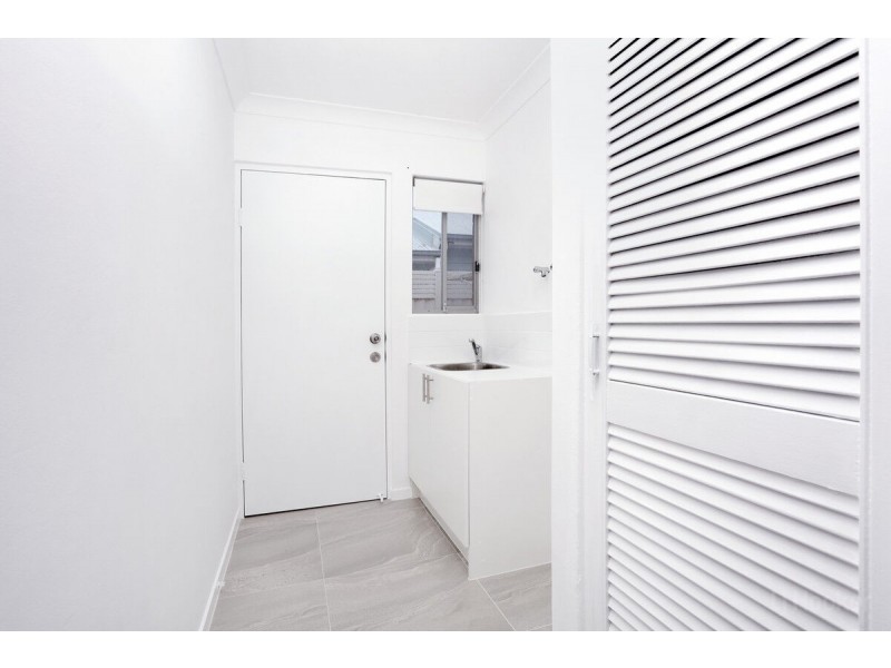 29 Turana Street, Coombabah QLD 4216