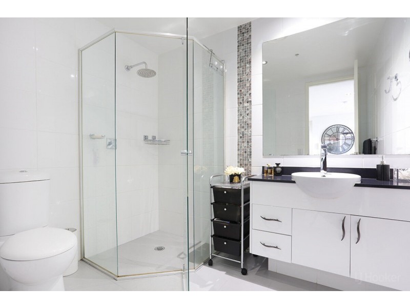 1807/2 Aqua Street, Southport QLD 4215