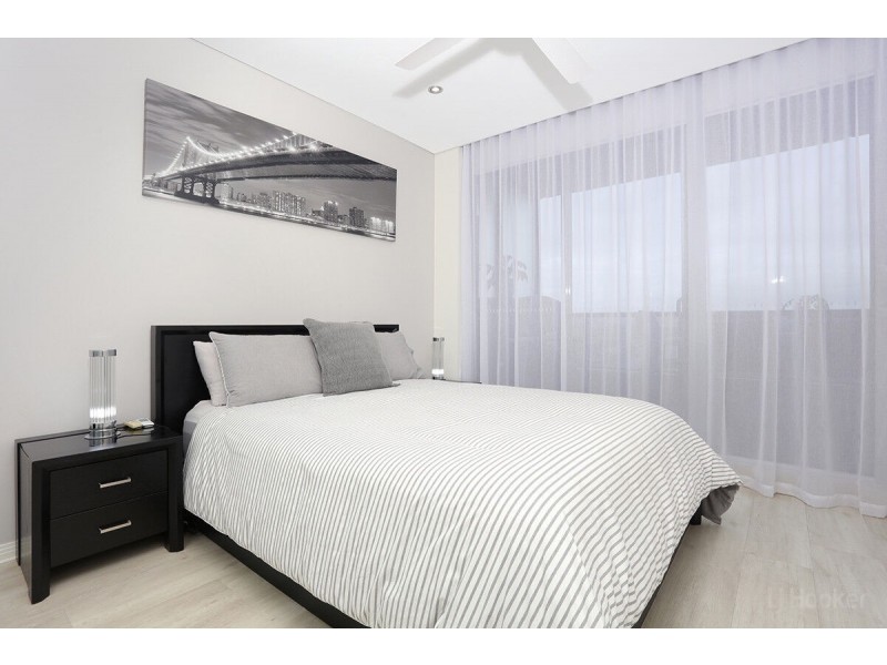 1807/2 Aqua Street, Southport QLD 4215