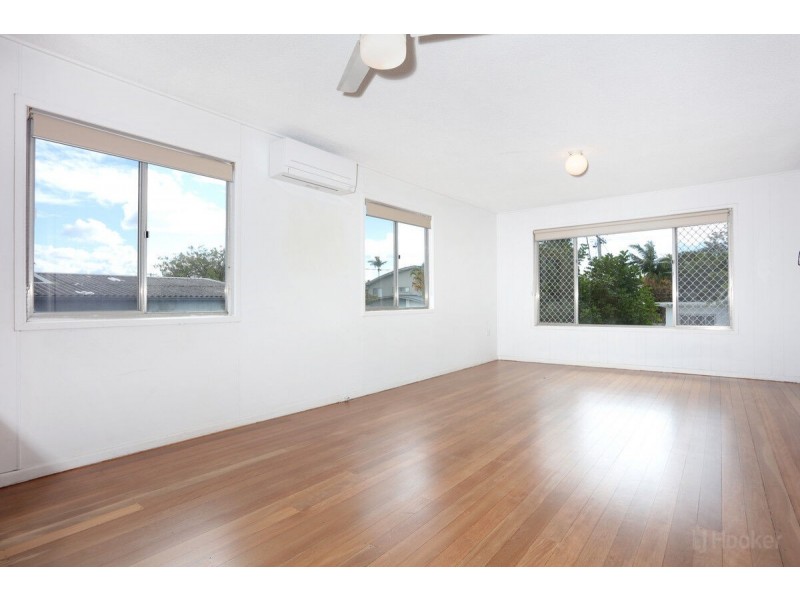 10 Clam Street, Runaway Bay QLD 4216