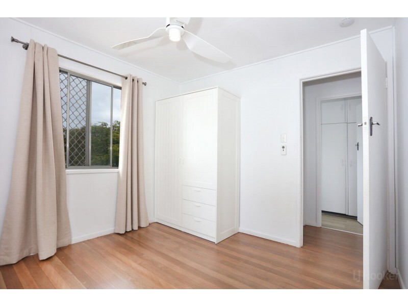 10 Clam Street, Runaway Bay QLD 4216