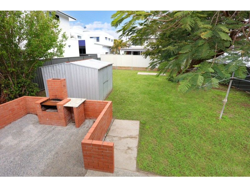 10 Clam Street, Runaway Bay QLD 4216