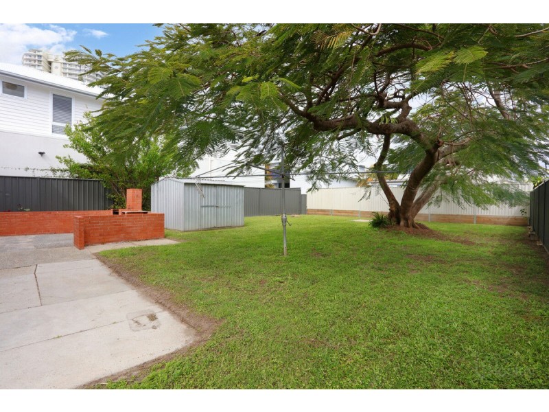 10 Clam Street, Runaway Bay QLD 4216