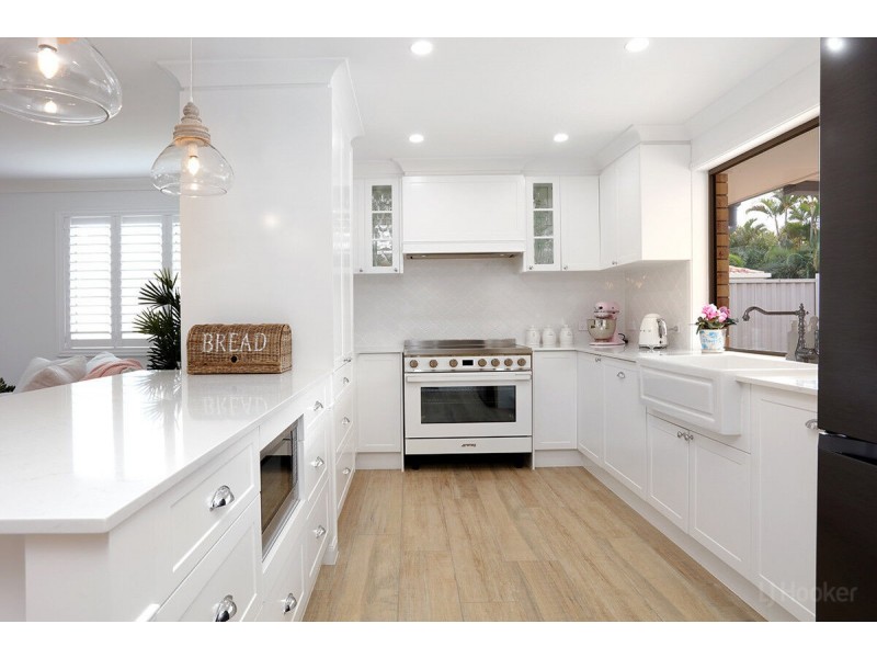 27 Gooding Drive, Coombabah QLD 4216
