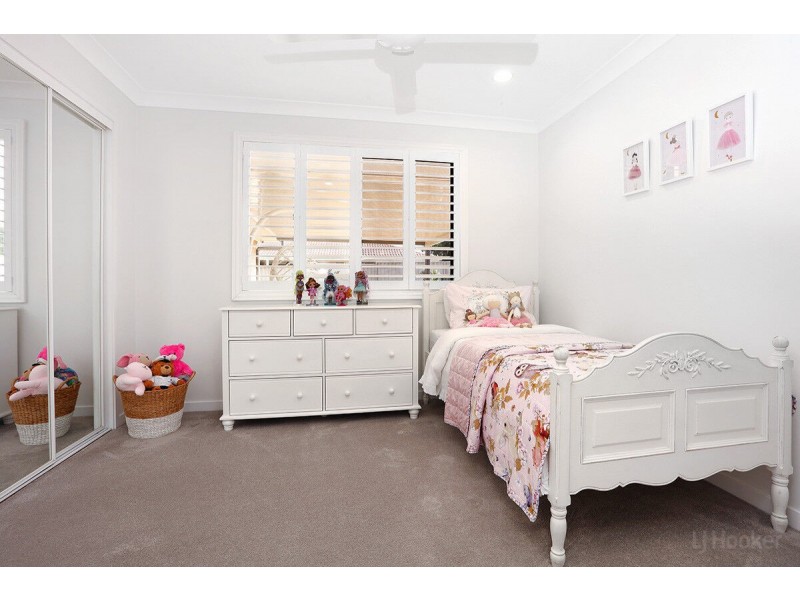 27 Gooding Drive, Coombabah QLD 4216