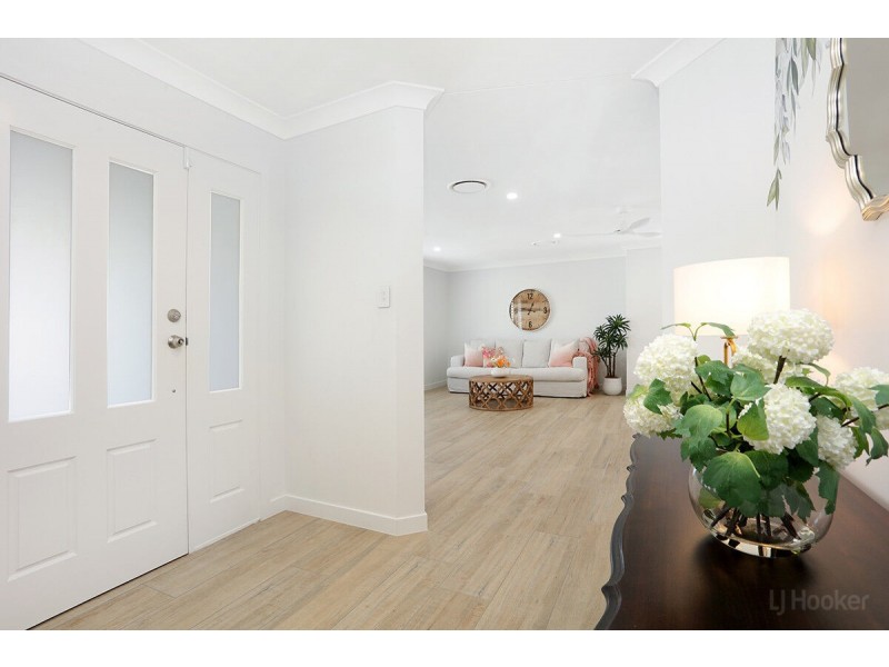 27 Gooding Drive, Coombabah QLD 4216