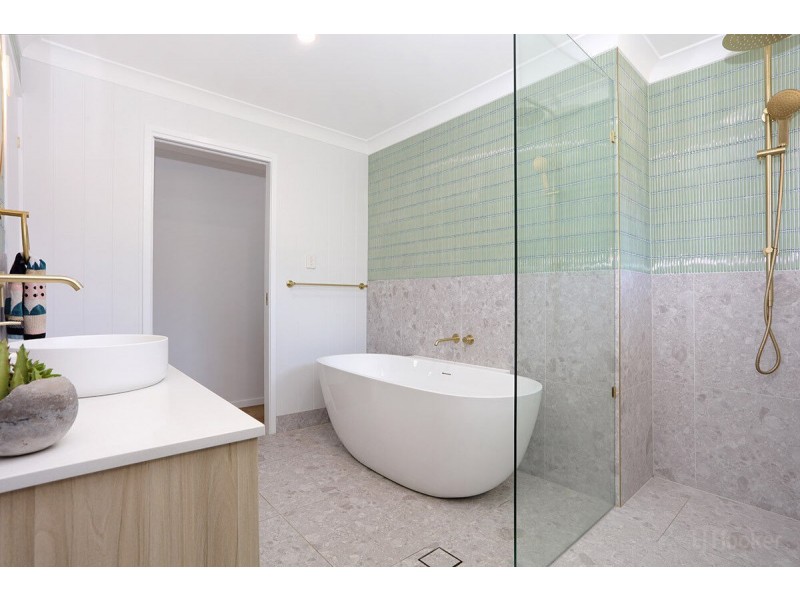 52 Gooding Drive, Coombabah QLD 4216