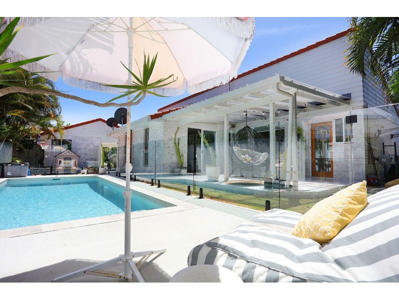 52 Gooding Drive, Coombabah QLD 4216
