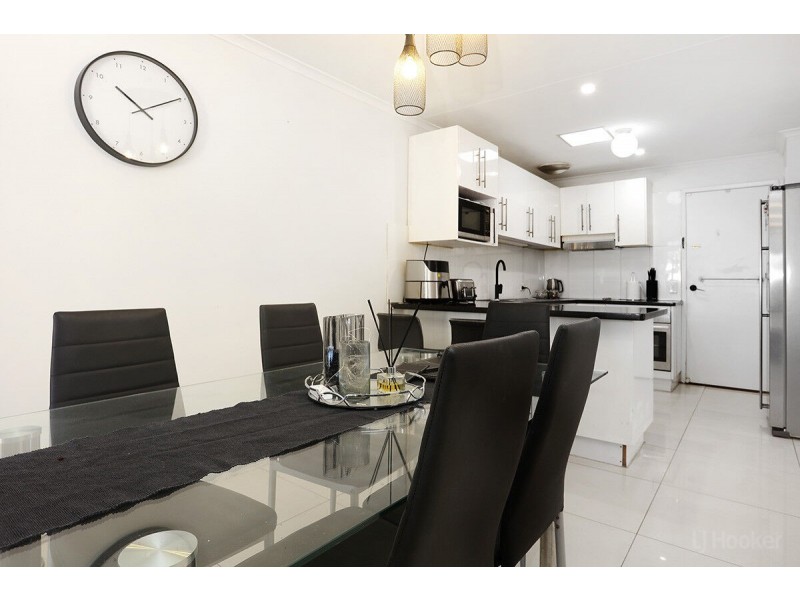 2/28 Kangaroo Avenue, Coombabah QLD 4216