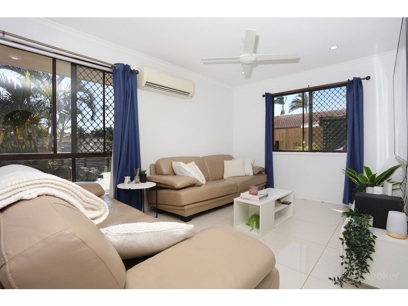 2/28 Kangaroo Avenue, Coombabah QLD 4216