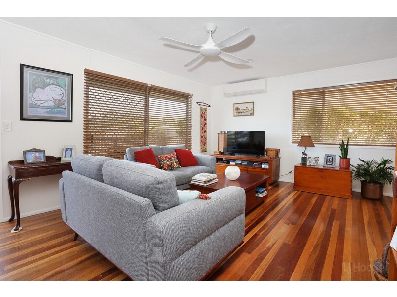 25 Clam Street, Runaway Bay QLD 4216