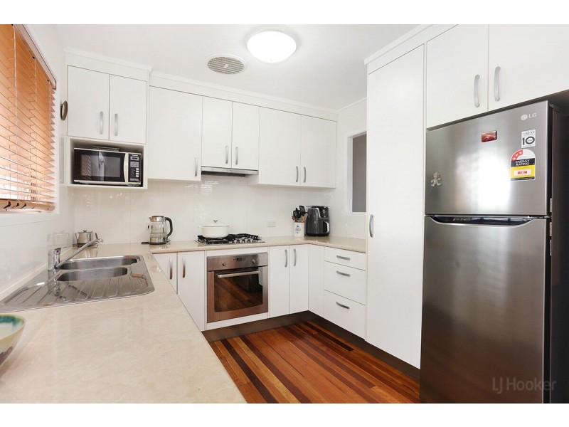 25 Clam Street, Runaway Bay QLD 4216