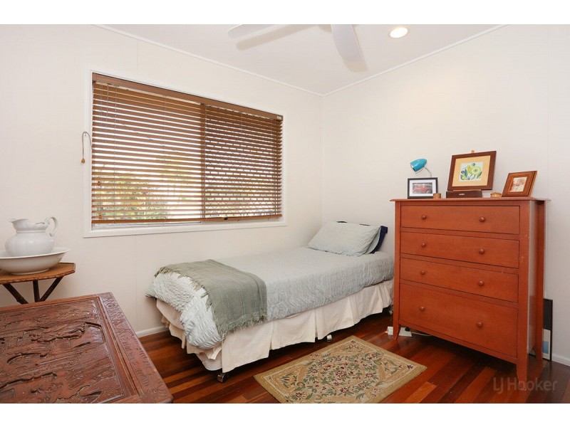 25 Clam Street, Runaway Bay QLD 4216