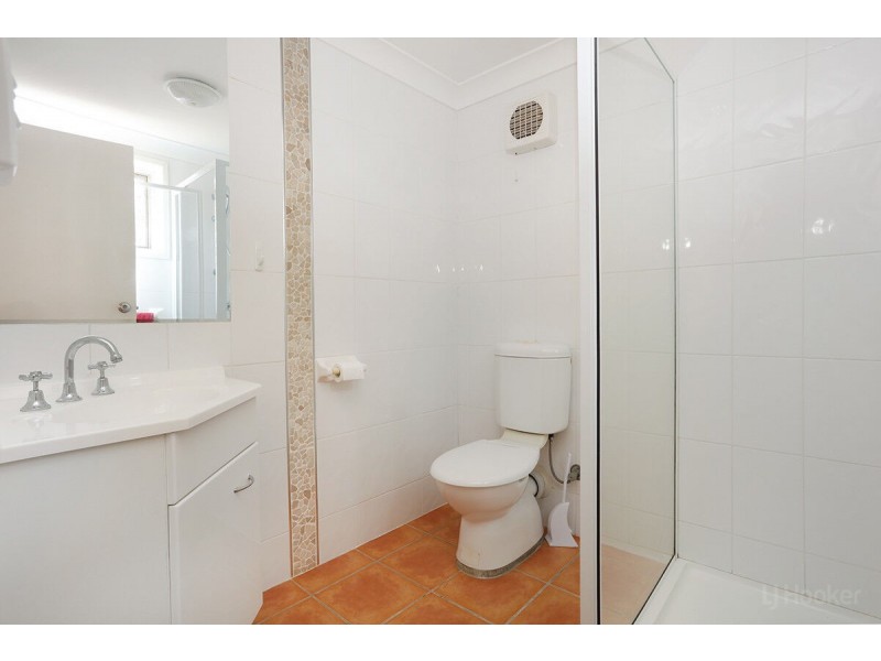 25 Clam Street, Runaway Bay QLD 4216