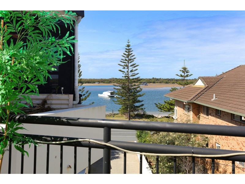 31/452 Marine Parade, Biggera Waters QLD 4216