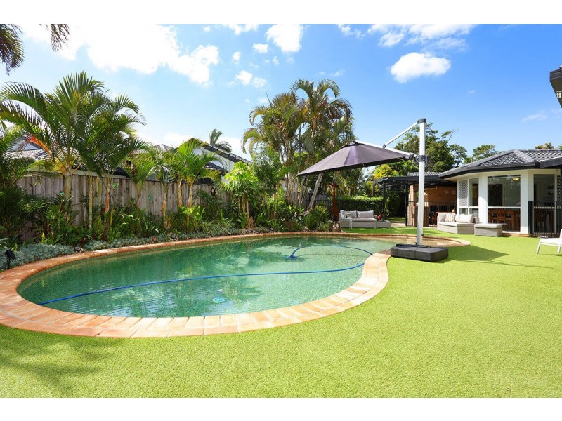 5 Pottery Row, Runaway Bay QLD 4216