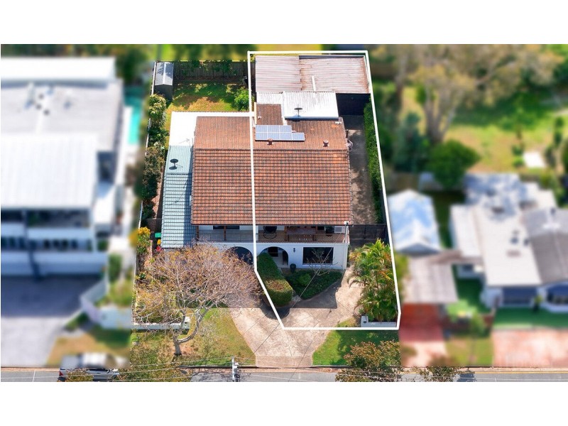 2/3 Muscovey Avenue, Paradise Point QLD 4216