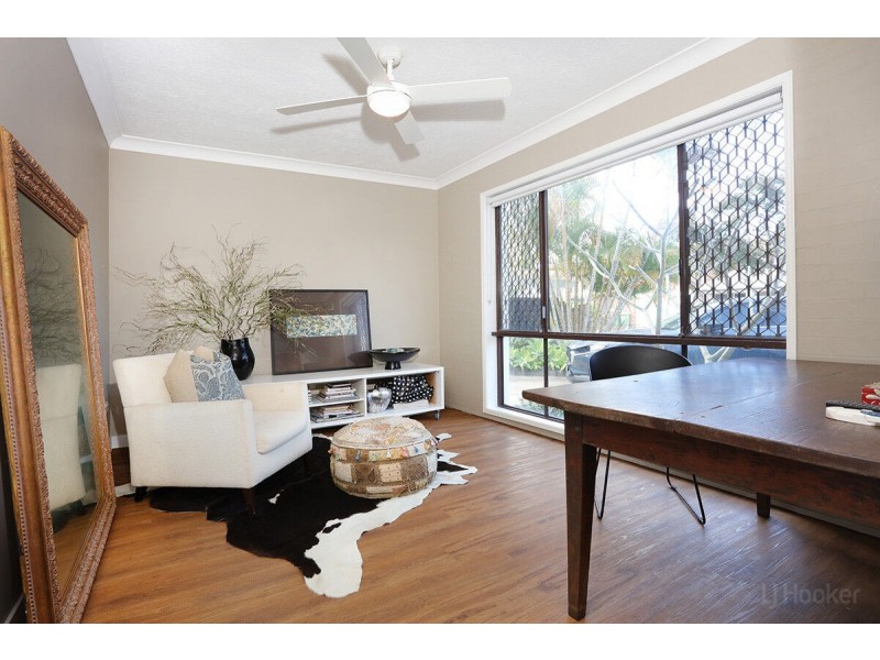 2/3 Muscovey Avenue, Paradise Point QLD 4216