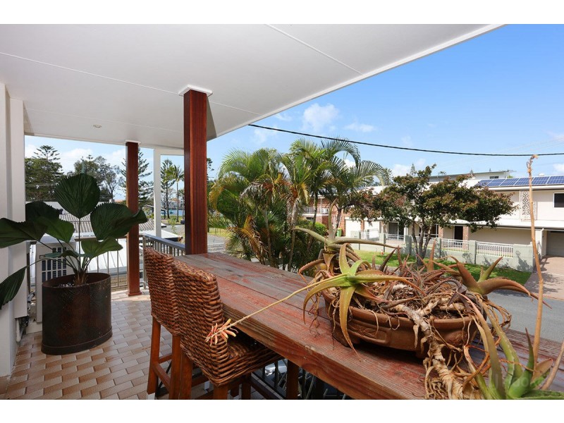 2/3 Muscovey Avenue, Paradise Point QLD 4216