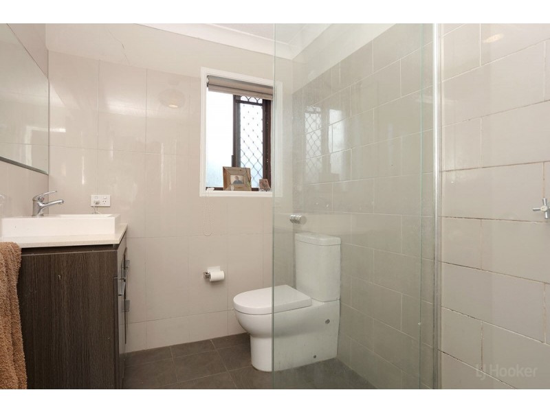 2/3 Muscovey Avenue, Paradise Point QLD 4216