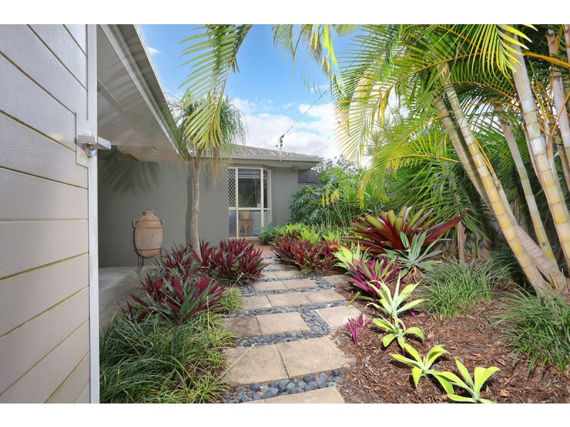 30 Nalkari Street, Coombabah QLD 4216