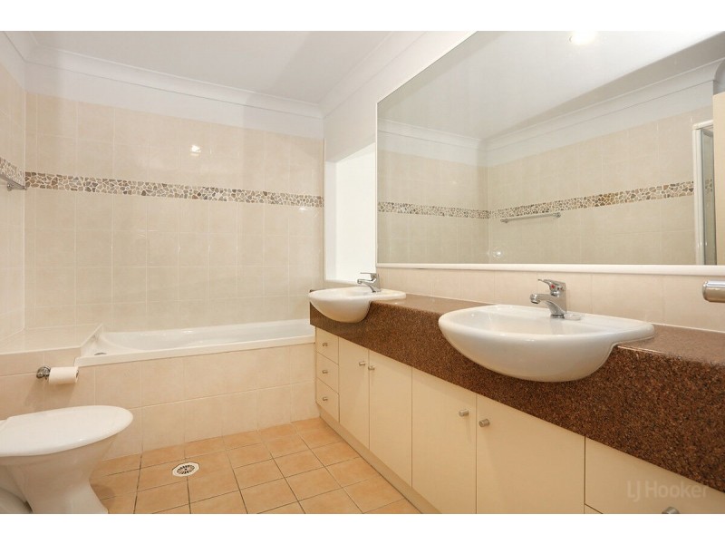 45/19 Santa Barbara Road, Hope Island QLD 4212