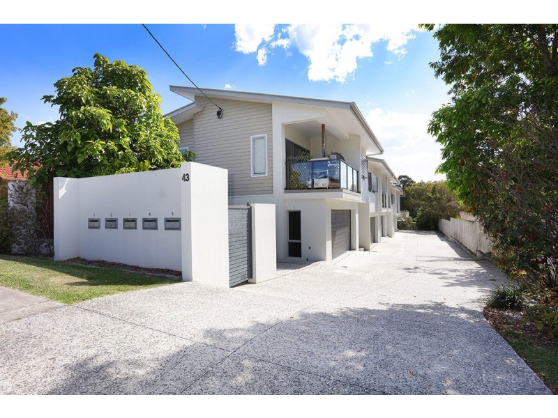 3/43 Harley Street, Labrador QLD 4215