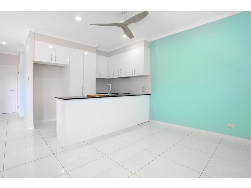 3/43 Harley Street, Labrador QLD 4215