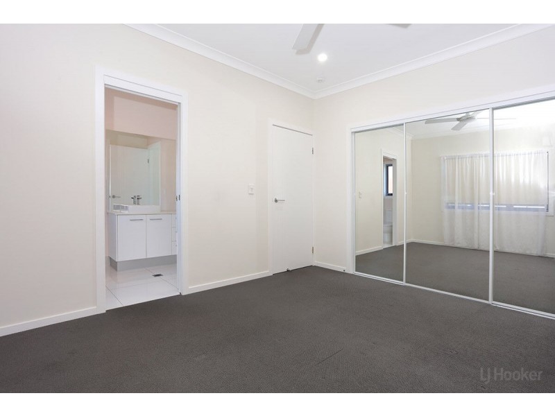 3/43 Harley Street, Labrador QLD 4215