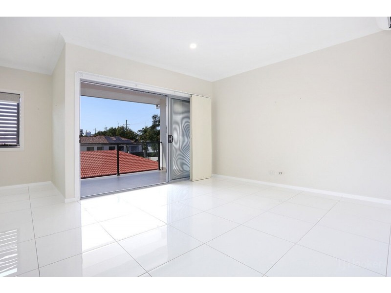 3/43 Harley Street, Labrador QLD 4215