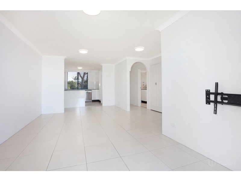 2/249 Bayview Street, Hollywell QLD 4216