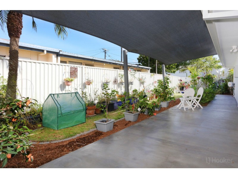 2/18 Nankeen Avenue, Paradise Point QLD 4216