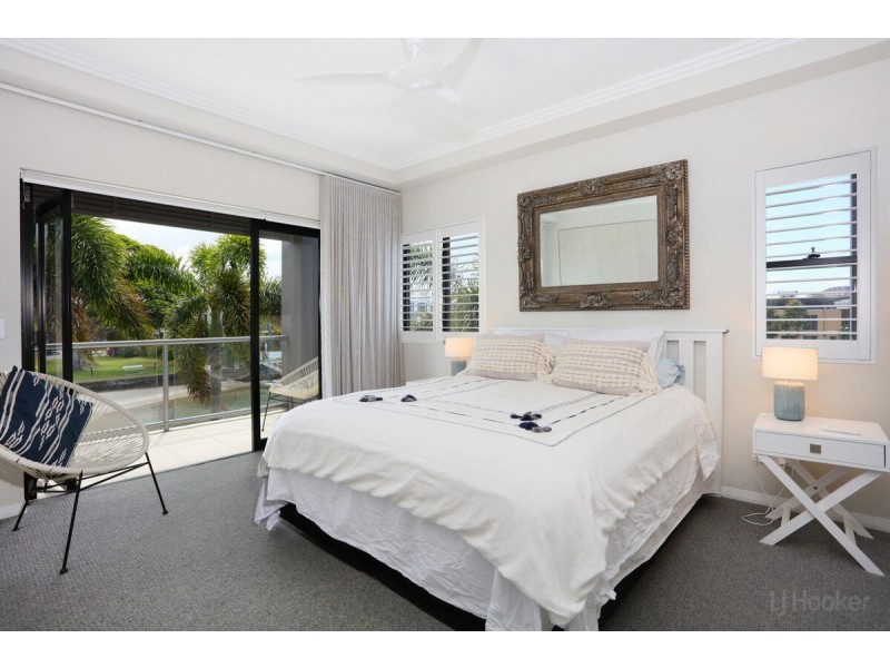 7/36 Oatland Esplanade, Runaway Bay QLD 4216