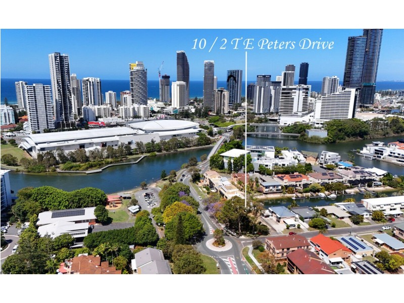 10/2 T E Peters Drive, Broadbeach Waters QLD 4218