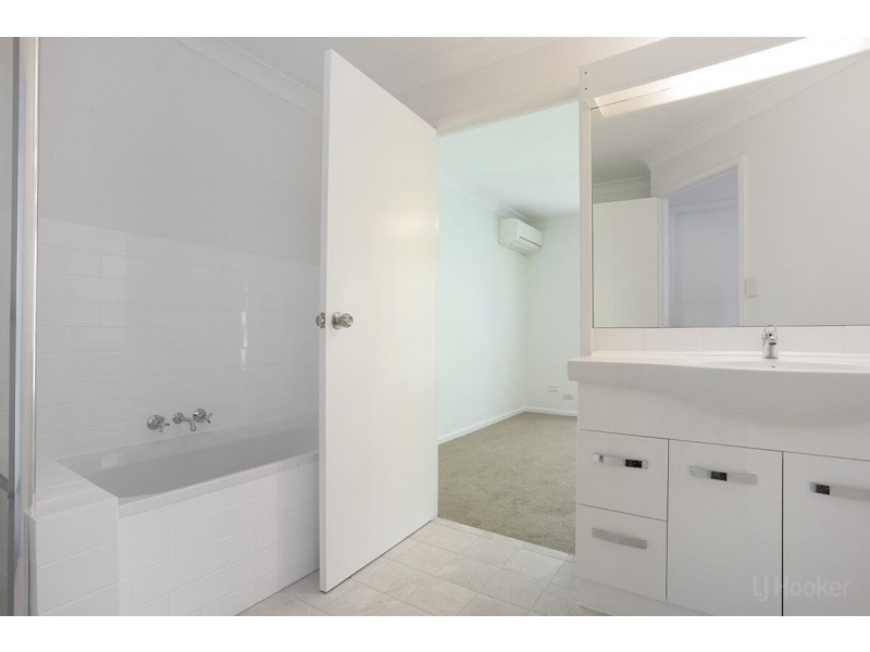 184/125 Hansford Road, Coombabah QLD 4216