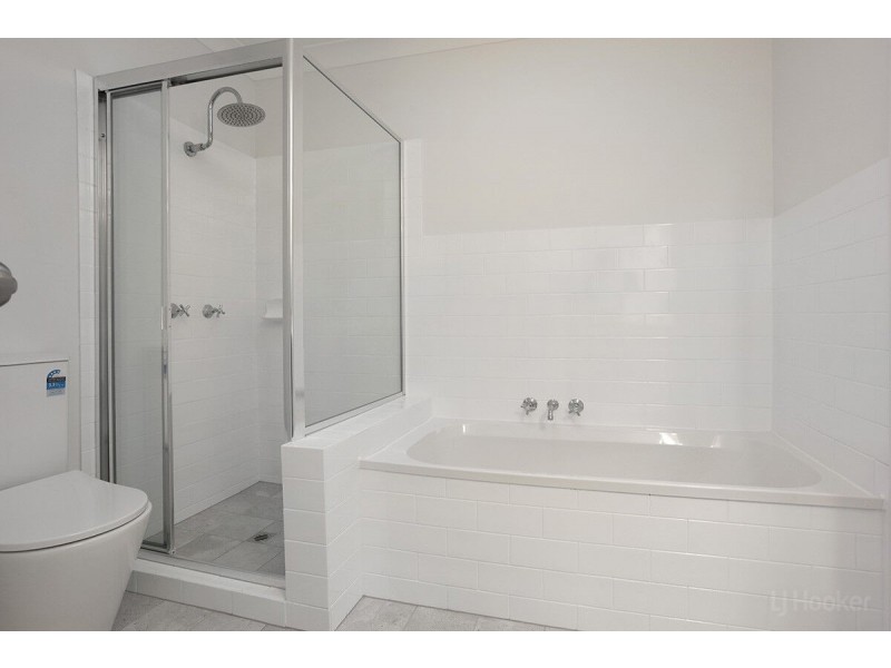 184/125 Hansford Road, Coombabah QLD 4216