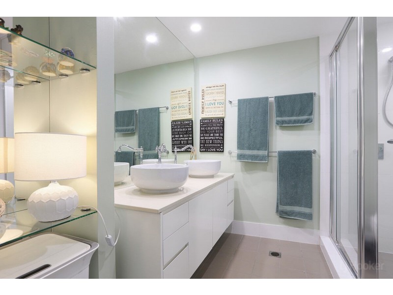 1206/438 Marine Parade, Biggera Waters QLD 4216