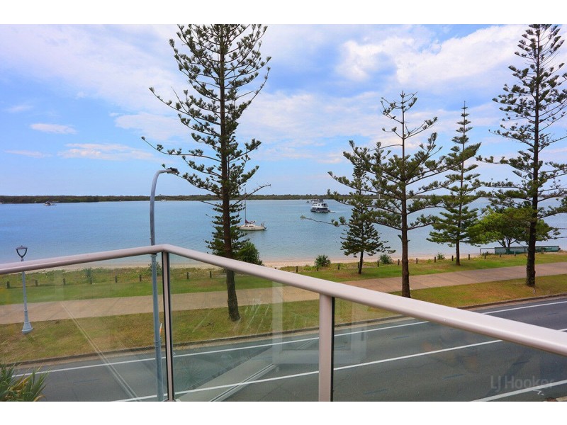 1206/438 Marine Parade, Biggera Waters QLD 4216