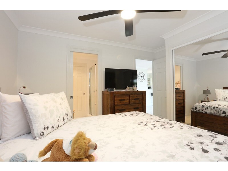 4/427 Oxley Drive, Runaway Bay QLD 4216